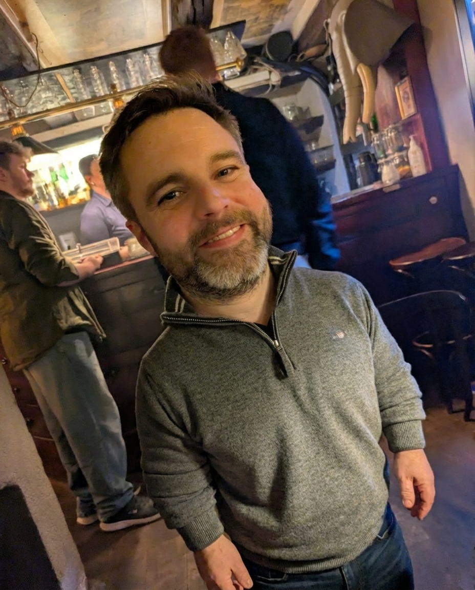 Mini Hans.