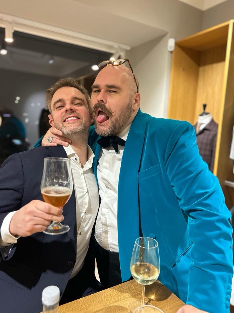 Hans with his very good looking friend.